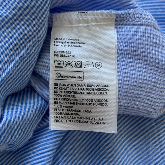 Button up blouse - Picture 2 of 3